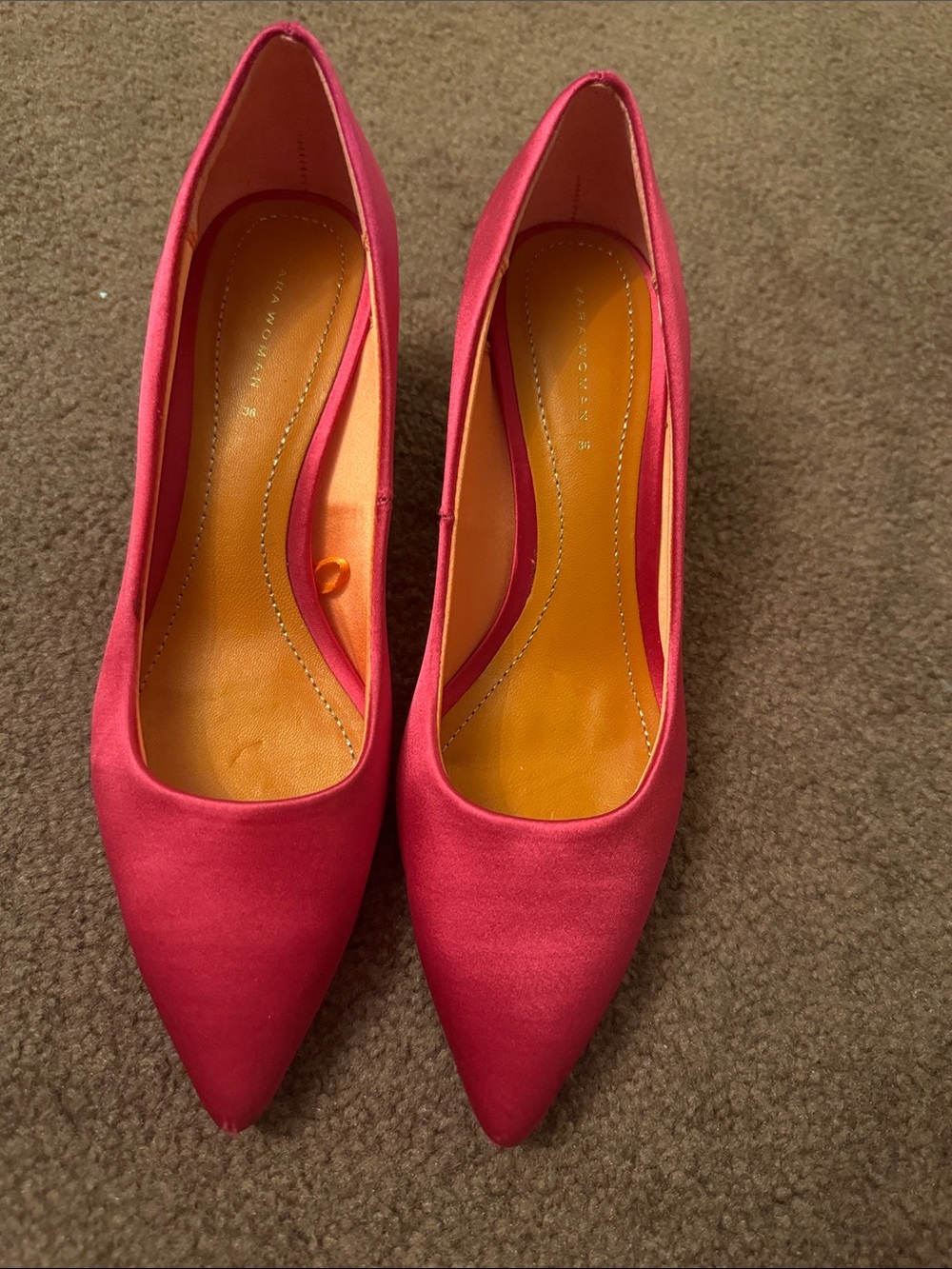 Zara Women’s Pointed Satin Pumps in Hot Pink